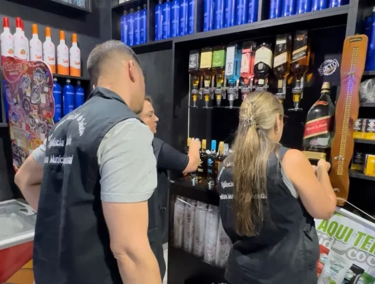 Ação Educativa em Bares de Alvorada: Prefeitura Promove Conscientização