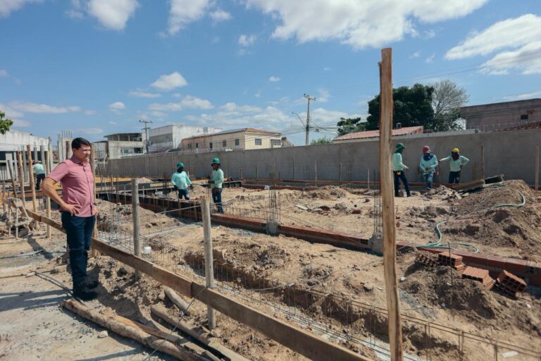 Prefeito Simão Acompanha Obras da Maior Escola de Petrolina em Tempo Integral