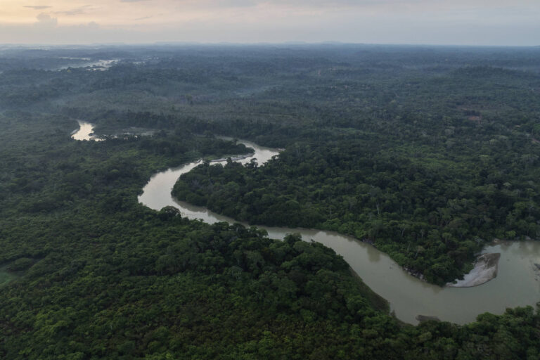 Tabagismo na Amazônia Legal: Isolamento Cultural e Falta de Acesso à Saúde Aumentam os Números