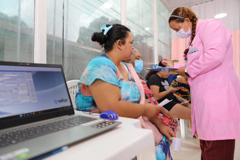 Unidade Móvel de Saúde da Mulher muda de localização na zona rural de Manaus