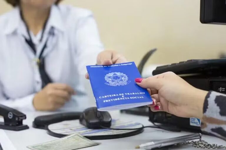 53 Vagas de Emprego Disponíveis em Petrolina, Salgueiro e Araripina