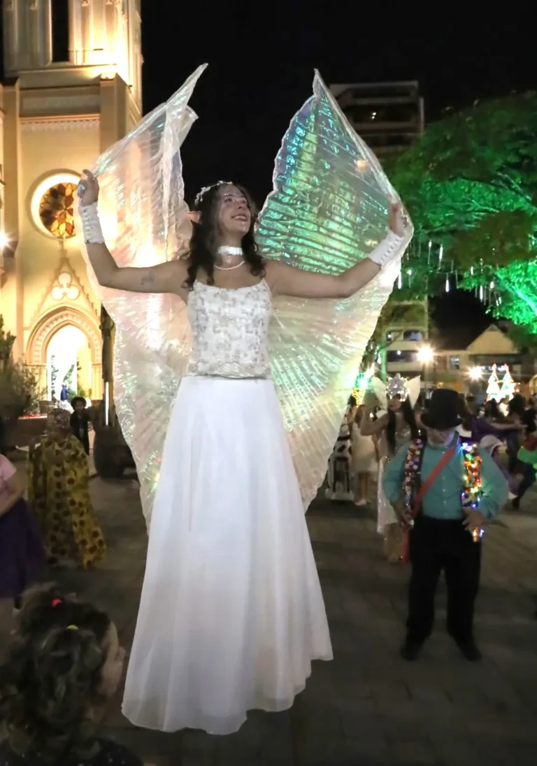 Cortejo da Trupe da Cultura em Teresópolis: Uma Celebração pela Paz