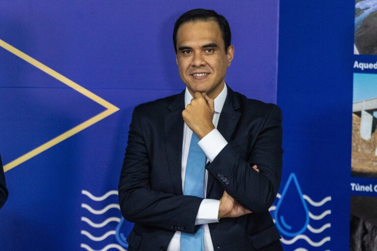 Gustavo Feliciano promove mudanças no Turismo e nomeia ex-assessora como vice-ministra