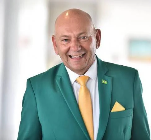 Luciano Hang Processa Ator Tuca Andrada por Danos Morais Luciano Hang Processa Ator Tuca Andrada por Danos Morais