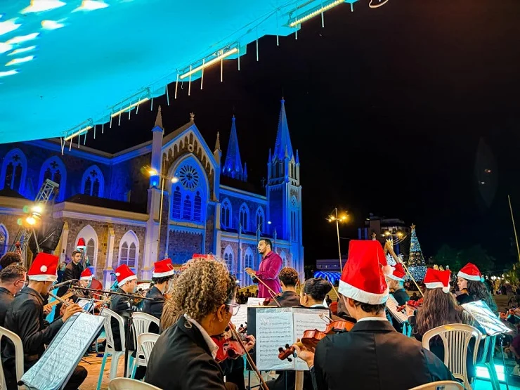Natal Luz de Petrolina: Música e Cultura Brilham com a Fundação Nilo Coelho Natal Luz de Petrolina: Música e Cultura Brilham com a Fundação Nilo Coelho