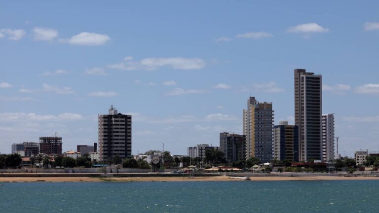 Petrolina: Oásis Nordestino que Revoluciona a Indústria de Vinhos e Frutas