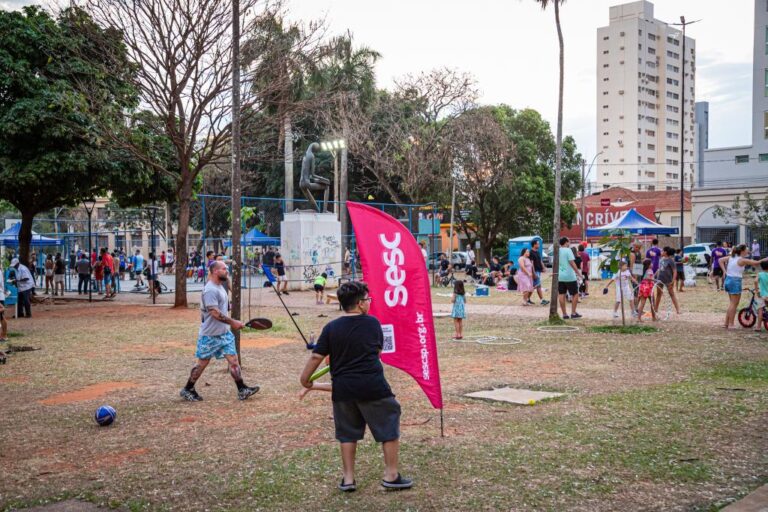 Sesc na Praça Getúlio Vargas: Diversão e Cultura para Todos em Araçatuba Sesc na Praça Getúlio Vargas: Diversão e Cultura para Todos em Araçatuba