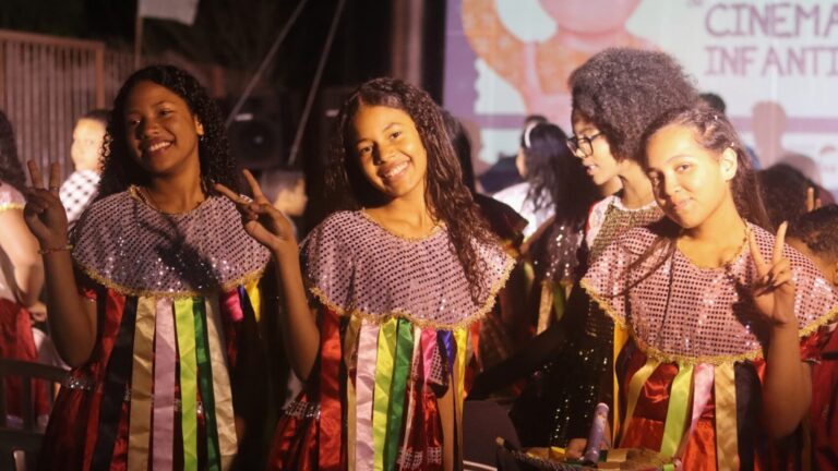 3ª Mostra Caixola de Cinema: Uma Viagem Cinemática para as Infâncias