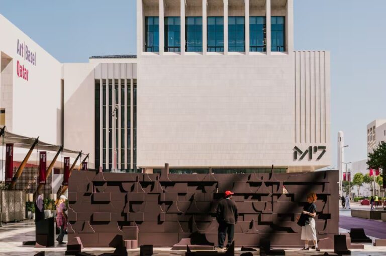 Art Basel Marca sua Presença no Catar: O Primeiro Capítulo da Feira no Oriente Médio