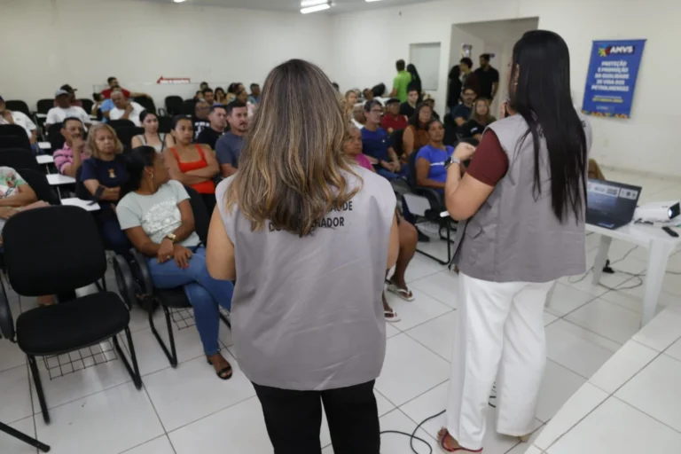 Capacitação de Ambulantes para o Carnaval 2026 em Petrolina: Saúde e Segurança em Primeiro Lugar
