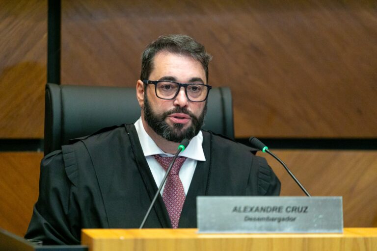 Carnaval: Um Direito Cultural e de Dignidade no Trabalho