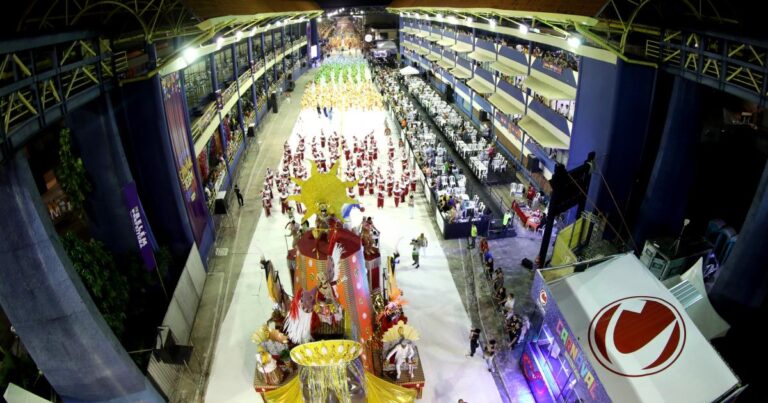 Desfiles de Escolas de Samba de Belém: Cultura Rede Transmite ao Vivo com Empolgação Desfiles de Escolas de Samba de Belém: Cultura Rede Transmite ao Vivo com Empolgação