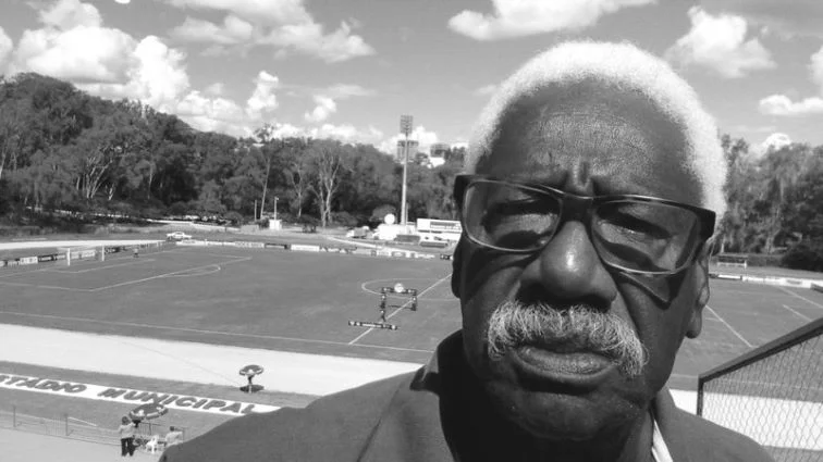 Luto no Esporte: Jota Jota, Ex-Narrador Esportivo, Morre aos 76 Anos em Petrolina Luto no Esporte: Jota Jota, Ex-Narrador Esportivo, Morre aos 76 Anos em Petrolina