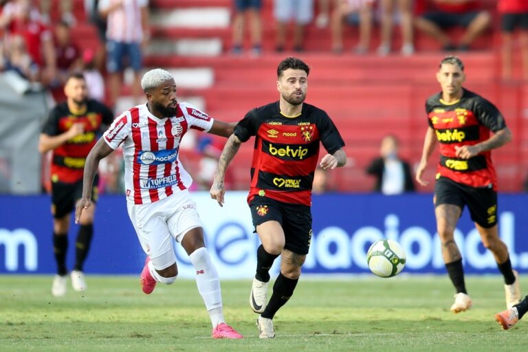 Náutico e Sport enfrentam-se na final do Pernambucano pela 21ª vez; descubra a história Náutico e Sport enfrentam-se na final do Pernambucano pela 21ª vez; descubra a história