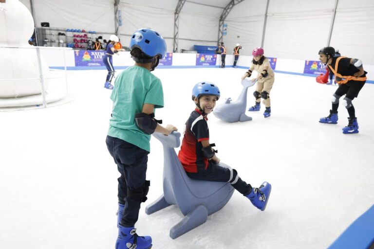 Pista de Patinação no Gelo em Petrolina: Ingressos Disponíveis até Sexta (6) Pista de Patinação no Gelo em Petrolina: Ingressos Disponíveis até Sexta (6)