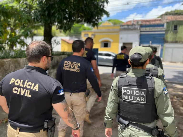 Reforço na Segurança Pública de Pernambuco: Ações em Petrolina ganham destaque Reforço na Segurança Pública de Pernambuco: Ações em Petrolina ganham destaque