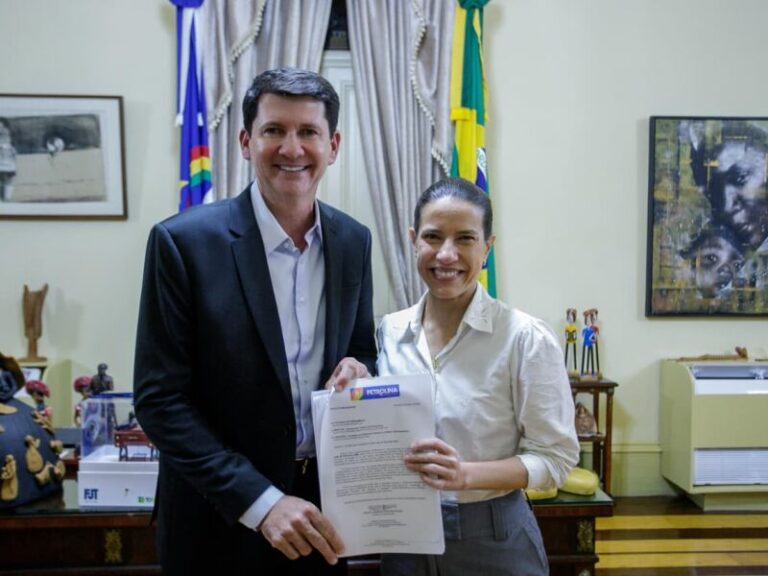 Ações de Saúde e Educação: Prefeito de Petrolina Reúne-se com Raquel Lyra