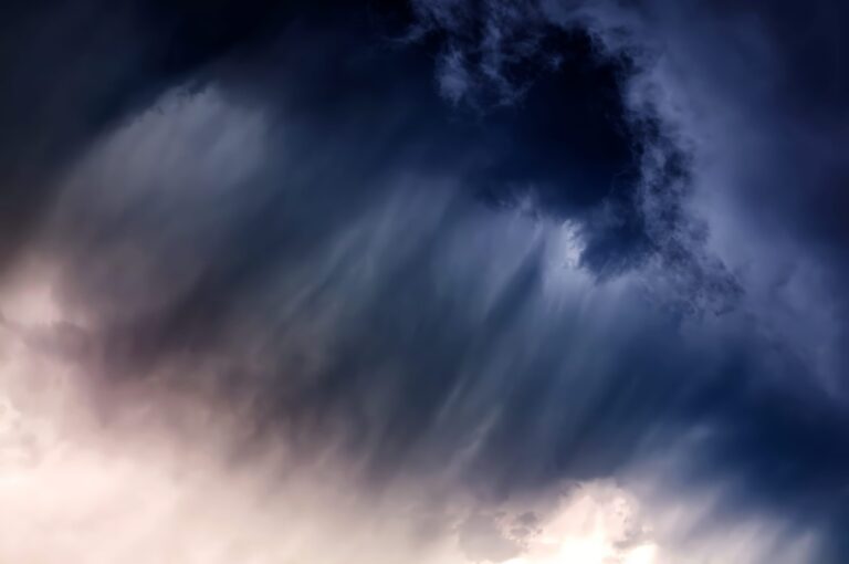 Alerta Amarelo de Chuvas Intensas em Petrolina e Região Até 23 de Março Alerta Amarelo de Chuvas Intensas em Petrolina e Região Até 23 de Março