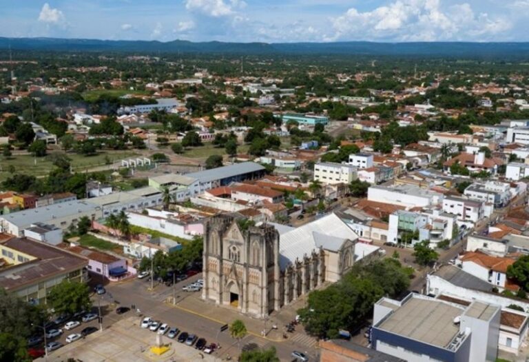 Capacitação Digital Impulsiona Turismo em Cáceres: Oportunidades e Desenvolvimento