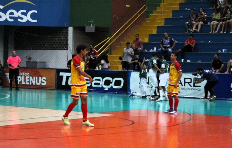 Copa TV Grande Rio de Futsal: Garapa e Afrânio Começam com Vitória na Divisão Especial