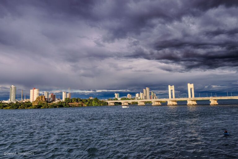 Defesa Civil de Petrolina Prevê Chuvas Fortes a Partir de Quarta-Feira (18) Defesa Civil de Petrolina Prevê Chuvas Fortes a Partir de Quarta-Feira (18)