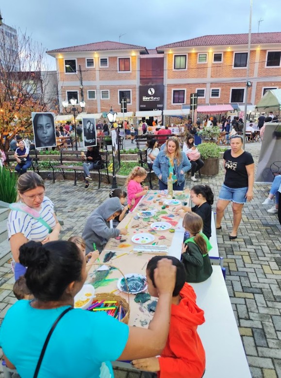 Descubra as Feiras de Extrema: Tradição e Sabores em um só Lugar Descubra as Feiras de Extrema: Tradição e Sabores em um só Lugar