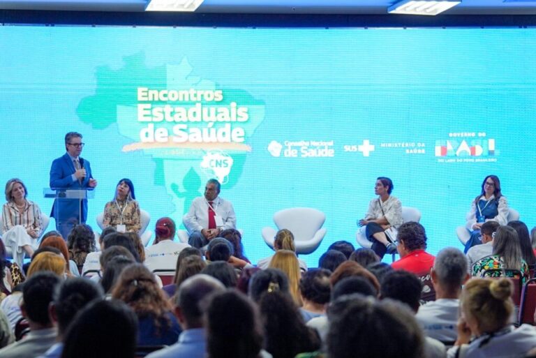 Encontro de Saúde em Goiás: Fortalecendo o SUS para o Futuro Encontro de Saúde em Goiás: Fortalecendo o SUS para o Futuro