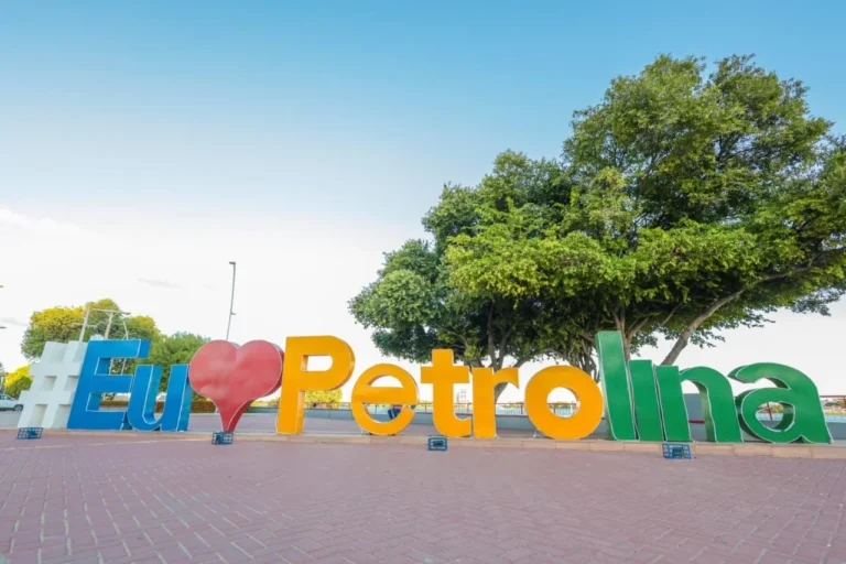 Explore Petrolina: Locais Instagramáveis para um Fim de Semana Inesquecível Explore Petrolina: Locais Instagramáveis para um Fim de Semana Inesquecível