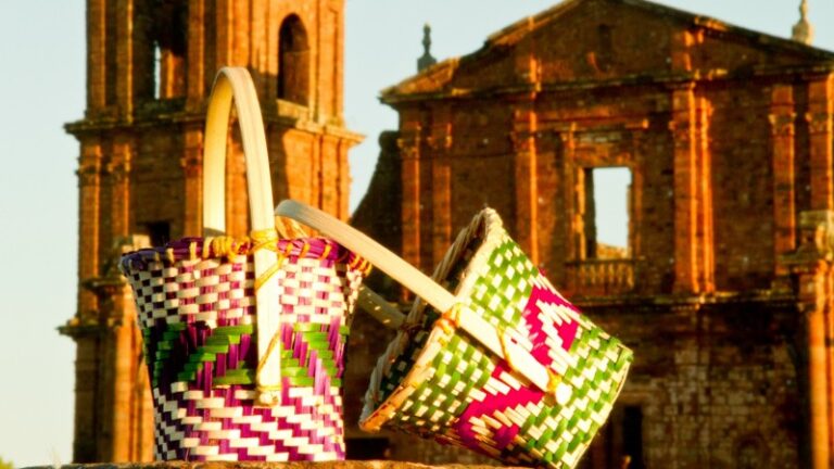 Famtour: Um Mergulho Cultural nas Missões Jesuíticas Famtour: Um Mergulho Cultural nas Missões Jesuíticas