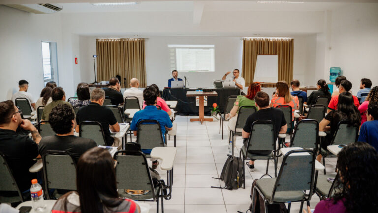 Fortaleza: Cidade que Movimenta R$ 1,17 Bilhão em Turismo de Negócios Fortaleza: Cidade que Movimenta R$ 1,17 Bilhão em Turismo de Negócios