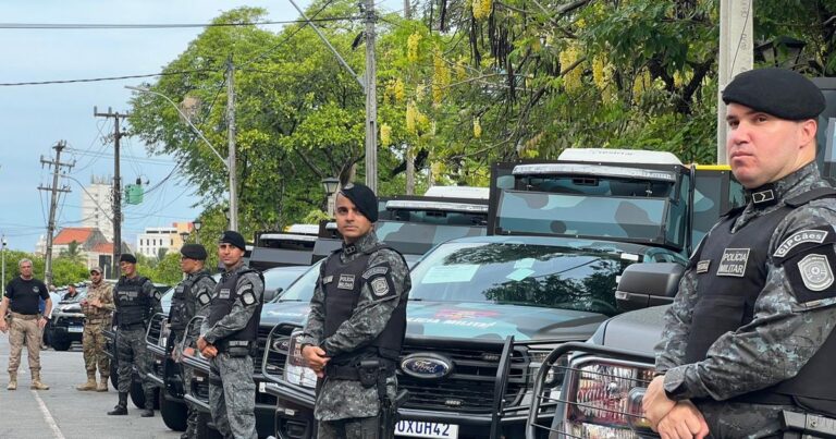 PMPE Recebe 12 Novos Veículos para Fortalecer a Segurança em Pernambuco