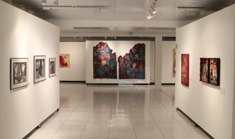 Por Elas: A Exposição que Celebra o Acervo Feminino no Museu de Arte de Santa Maria