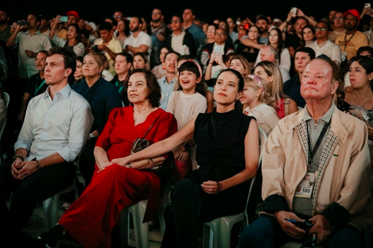 Raquel Lyra Marca Abertura da 57ª Edição da Paixão de Cristo em Nova Jerusalém