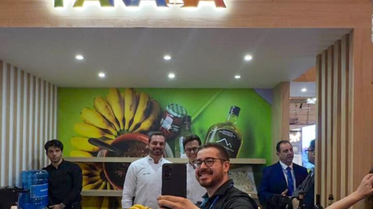 Viaje Paraná: Empresários Celebram Conquistas na Feira de Turismo em Lisboa