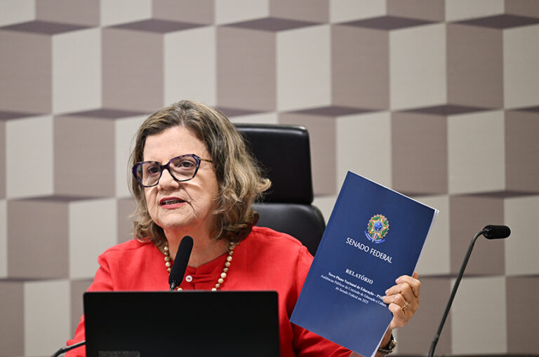 Votação do PNE Prevista para Este Mês, Afirma Presidente da Comissão de Educação