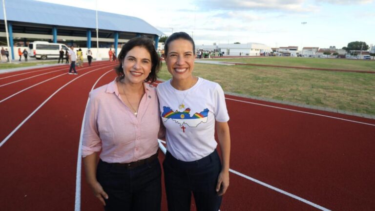 Governadora Raquel Lyra Assina Contrato de Saneamento no Sertão e Inaugura Centro Educacional Governadora Raquel Lyra Assina Contrato de Saneamento no Sertão e Inaugura Centro Educacional