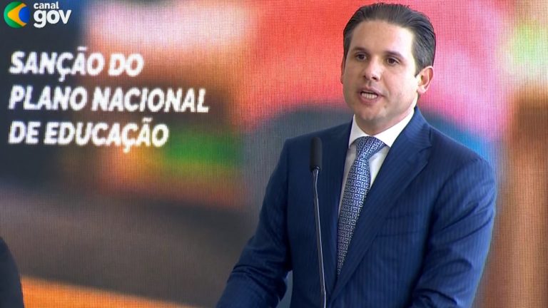 Hugo Motta Enfatiza a Importância da Câmara na Criação do Novo Plano Nacional de Educação Hugo Motta Enfatiza a Importância da Câmara na Criação do Novo Plano Nacional de Educação