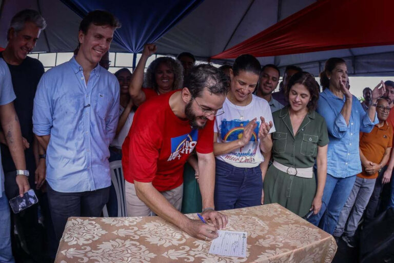 Túlio Gadêlha se Filia ao PSD ao Lado da Governadora Raquel Lyra em Busca do Senado