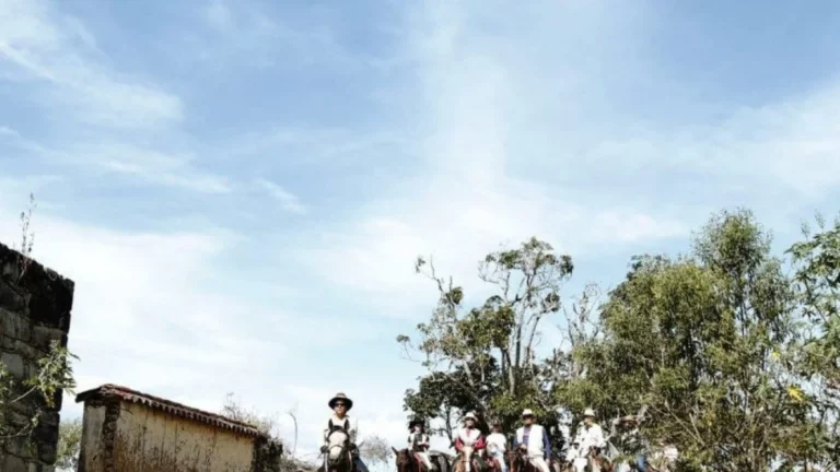 Cavalgada Temática Rotas – Raízes do Sertão acontece em Montes Claros