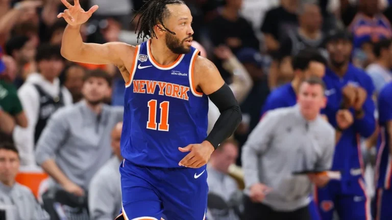 New York Knicks conquista título da NBA após 53 anos com vitória histórica sobre Spurs New York Knicks conquista título da NBA após 53 anos com vitória histórica sobre Spurs