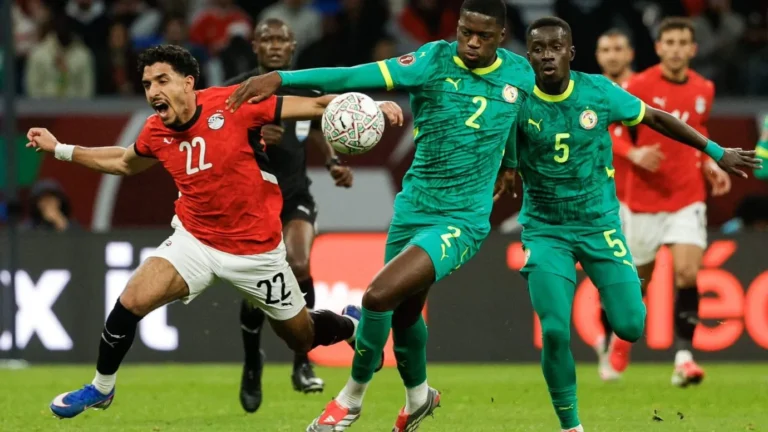 Mamadou Sarr e a missão de reviver a vitória histórica de Senegal sobre a França na Copa de 2026