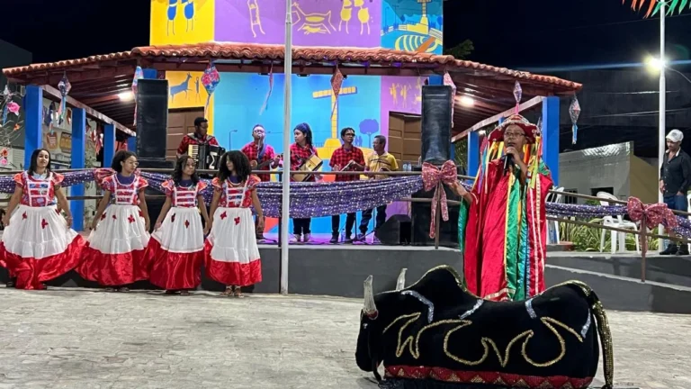 Ópera na Cidade em São Raimundo Nonato: 5 Atos que Celebram a Cultura do Sertão Ópera na Cidade em São Raimundo Nonato: 5 Atos que Celebram a Cultura do Sertão
